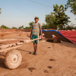 Desafios e Compromisso na Luta contra o Trabalho Infantil: Protegendo os Direitos das Crianças