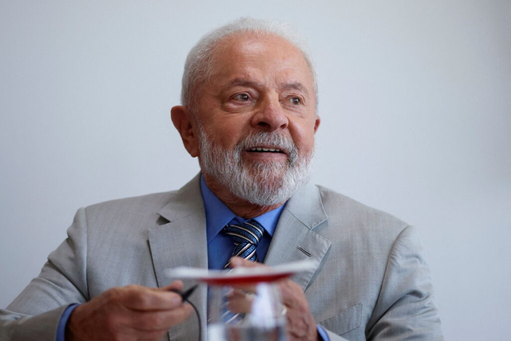 Lula faz apelo por corredor humanitário para saída de Gaza em telefonema com presidente de Israel