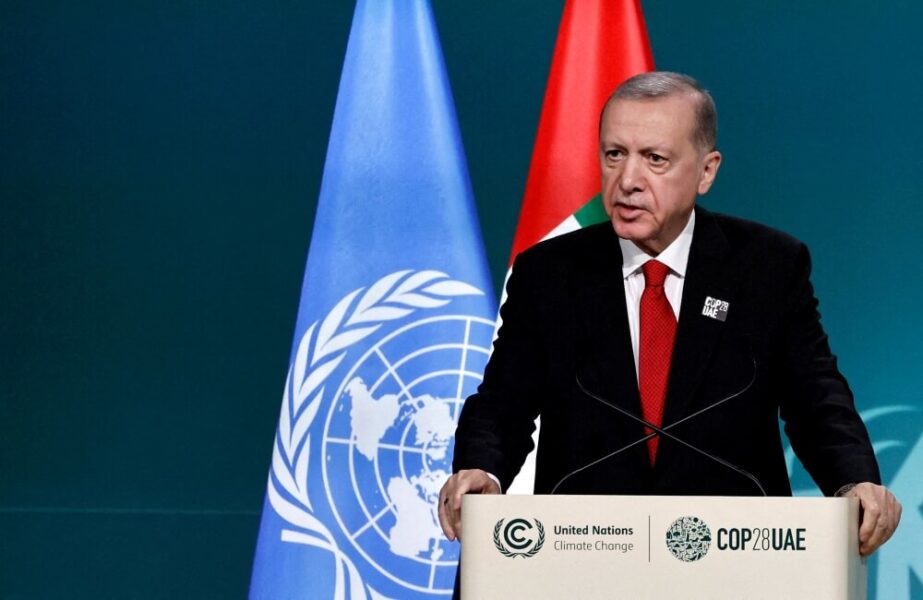 Presidente da Turquia diz que premiê de Israel "será julgado como criminoso de guerra"