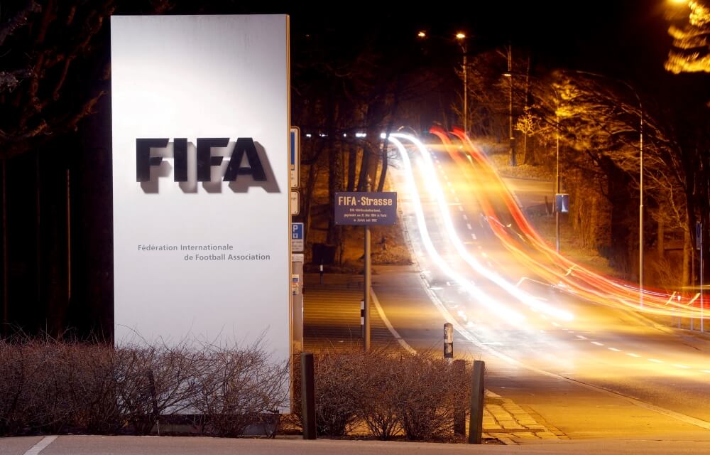 imagem com logo da FIFA
