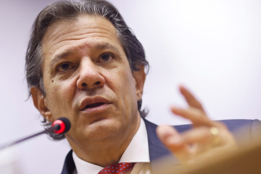 Lula pediu estudos para que isenção do IR chegue a R$5 mil de renda, diz Haddad