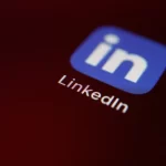 LinkedIn é processado por divulgar informações de usuários para treinar IA