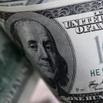 Dólar recua em linha com o exterior após reportagem indicar tarifas moderadas por Trump