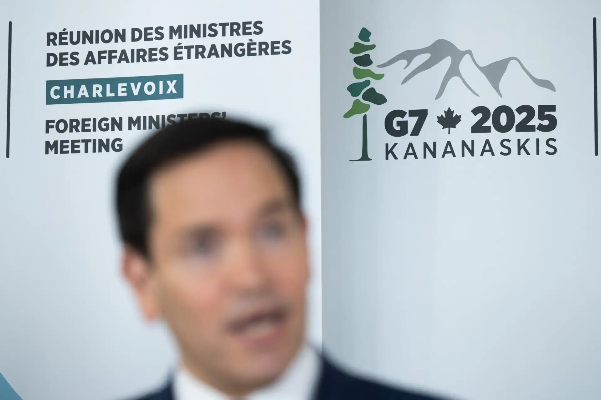 Reunião dos Ministros das Relações Exteriores do G7 em Charlevoix, promovendo o encontro de líderes em Kananaskis 2025.