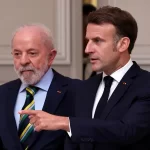 Ao lado de Macron, Lula diz que concluirá acordo UE-Mercosul neste ano e pede que francês “abra coração”