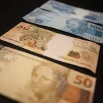 Concessões de empréstimos no Brasil recuam em maio, estoque de crédito sobe