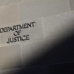 Governo dos EUA acusa a UCLA de violar lei federal de direitos civis