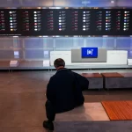 Ibovespa oscila pouco na abertura com tema comercial ainda no radar