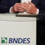 Governo estuda destinar R$30 bi do BNDES para apoio a empresas afetadas por tarifas dos EUA, dizem fontes