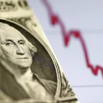 Dólar sobe na abertura com novas tarifas de Trump e dados dos EUA em foco