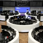 Ações europeias sobem com trégua tarifária entre EUA e China e dados dos EUA melhorando humor do mercado