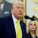 Justiça dos EUA prorroga bloqueio às demissões de Trump durante paralisação