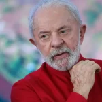 Lula diz que BC precisa baixar juros e que está preparando país para “política monetária mais séria”