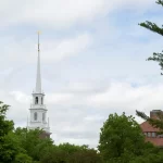 Governo Trump quer tornar Harvard inelegível para financiamento federal