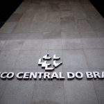 EXCLUSIVO-Governo estuda taxação de IOF sobre criptoativos após BC classificar operações como cambiais