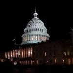 Senado dos EUA aprova projeto para encerrar paralisação do governo e o envia à Câmara