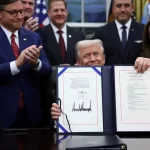 Trump sanciona acordo para encerrar paralisação mais longa da história dos EUA