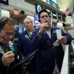 Setor de tecnologia impulsiona S&P 500 e Nasdaq em meio a aumento de apostas em corte de juros