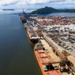 Brasil tem superávit comercial de US$6,4 bi em março e MDIC vê saldo de US$72,1 bi em 2026 Brasil tem superávit comercial de US$6,4 bi em março e MDIC vê saldo de US$72,1 bi em 2026