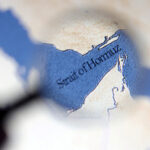 Navios-tanque passam pelo Estreito de Ormuz no 1º dia de bloqueio dos EUA, mostram dados Navios-tanque passam pelo Estreito de Ormuz no 1º dia de bloqueio dos EUA, mostram dados