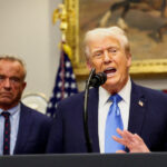 Trump diz que China está feliz por ele abrir permanentemente o Estreito de Ormuz Trump diz que China está feliz por ele abrir permanentemente o Estreito de Ormuz