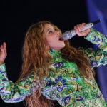 Shakira é absolvida de fraude fiscal e tribunal ordena que Espanha devolva US$70 milhões Shakira é absolvida de fraude fiscal e tribunal ordena que Espanha devolva US$70 milhões