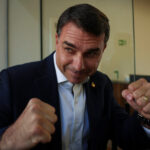 Flávio Bolsonaro cai após notícias sobre Master e Lula abre vantagem, mostra pesquisa Atlas Flávio Bolsonaro cai após notícias sobre Master e Lula abre vantagem, mostra pesquisa Atlas