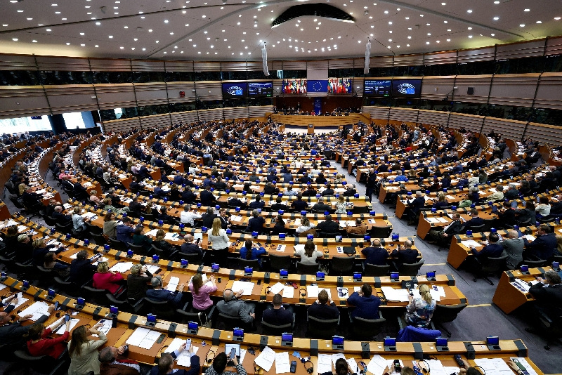 UE
