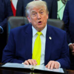 Aprovação de Trump permanece próxima da mínima histórica em meio à expectativa de preços mais altos da gasolina Aprovação de Trump permanece próxima da mínima histórica em meio à expectativa de preços mais altos da gasolina