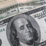 Dólar volta a subir e supera os R$5,20 impulsionado pelo exterior Dólar volta a subir e supera os R$5,20 impulsionado pelo exterior