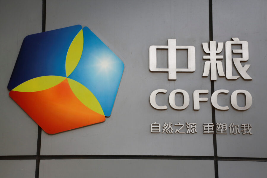 Cofco compra duas usinas da Bunge e expande operação de açúcar no Brasil