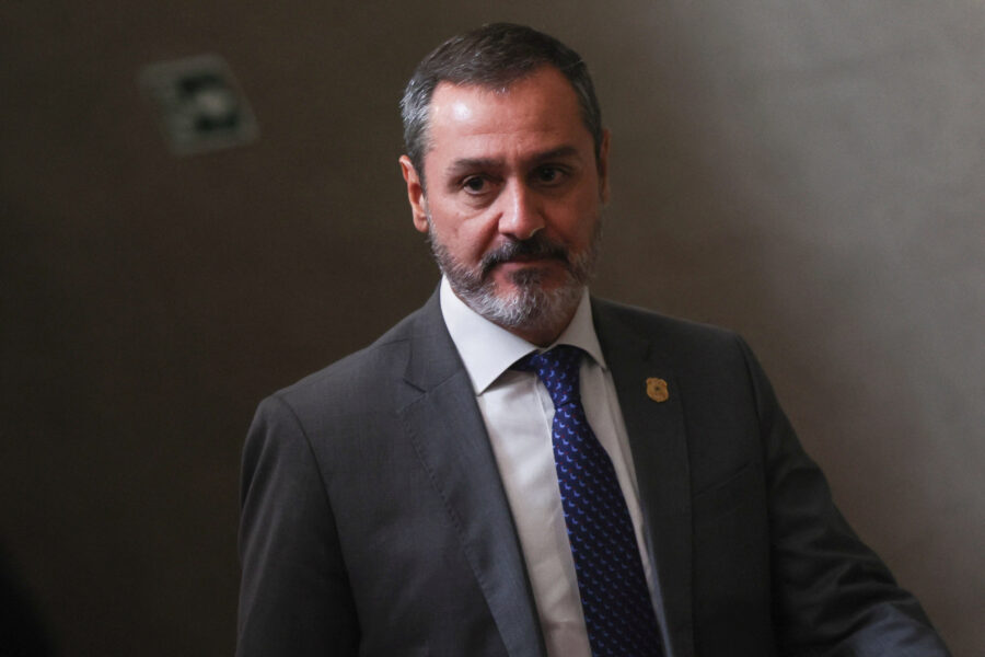 Crise no STF escala e Mendonça afasta diretor-geral da PF sob alegação de monitoramento ilícito de autoridades