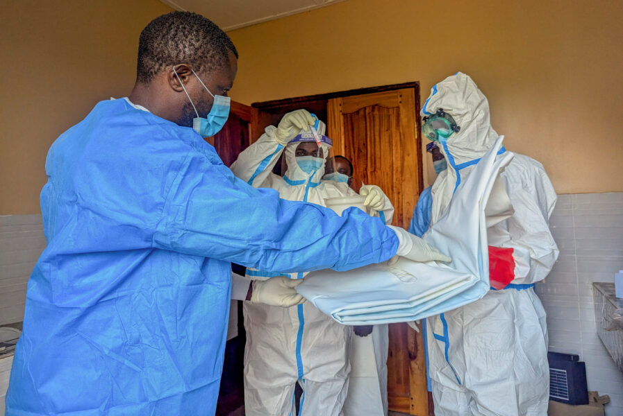 ONU vê progresso na luta contra Ebola no Congo, mas ainda é cedo para apontar pico