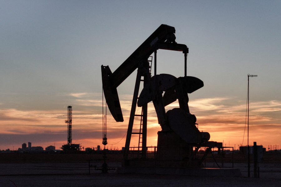 Petróleo cai com esperanças de avanço diplomático entre EUA e Irã e exportações da Arábia Saudita