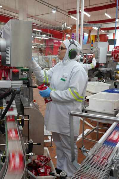 Contração da indústria no Brasil se intensifica em setembro com demanda fraca, mostra PMI
