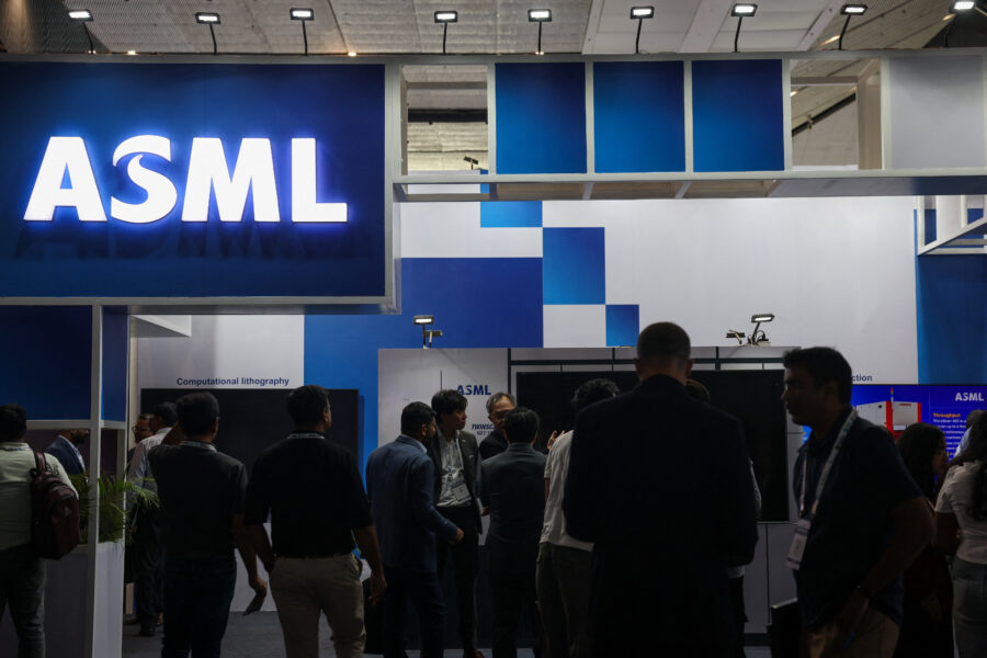 ASML afirma que demanda por IA excederá capacidade das máquinas para fabricação de chips até 2028