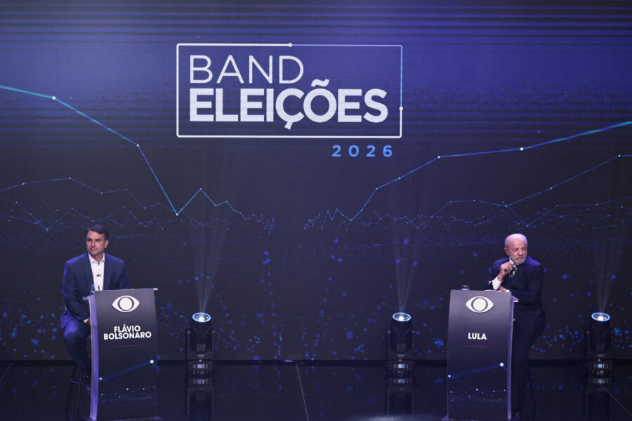 Flávio Bolsonaro com 46,5% e Lula com 45,9% seguem em empate técnico no 2º turno, mostra BTG/Nexus