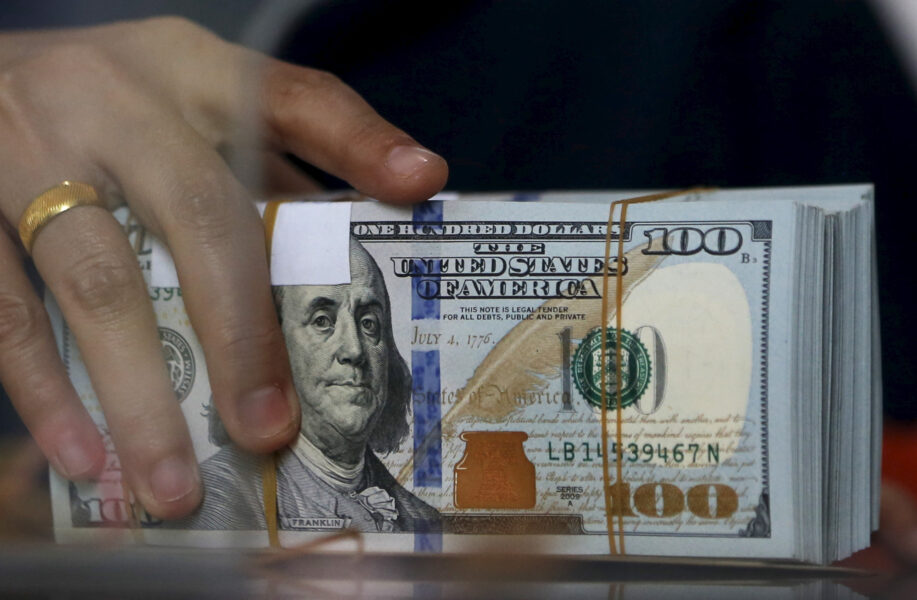 Dólar sobe 11% e supera os R$5,50 após Lula vencer Flávio no 2º turno